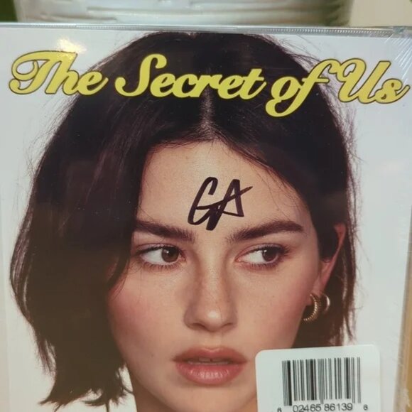 Gracie Abrams The Secret of Us CD With Sined Insert Brand New - Picture 2 of 7